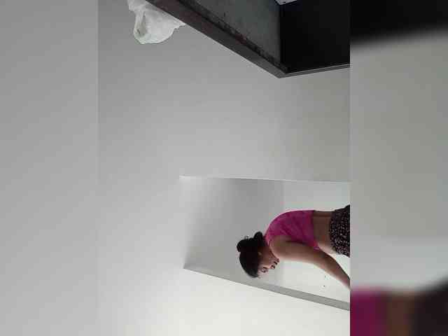 NinaBelluschi webcam