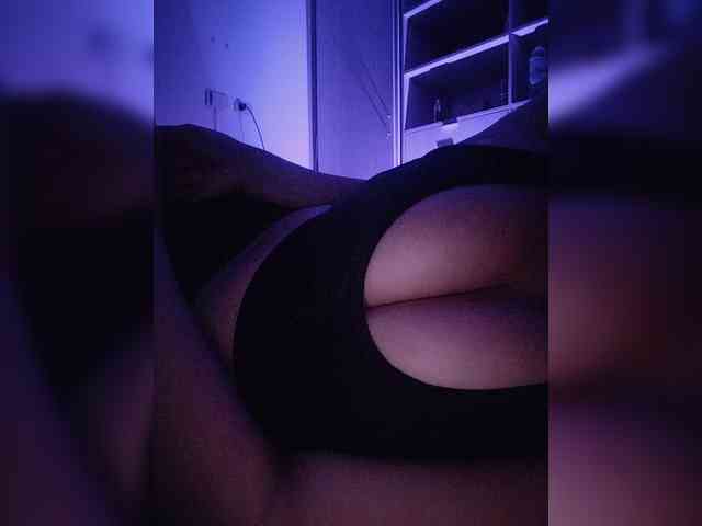 NinaBelluschi webcam