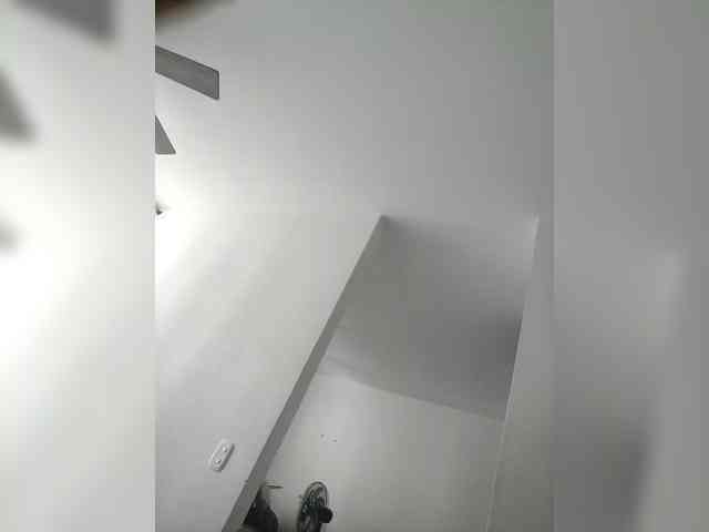 NinaBelluschi webcam