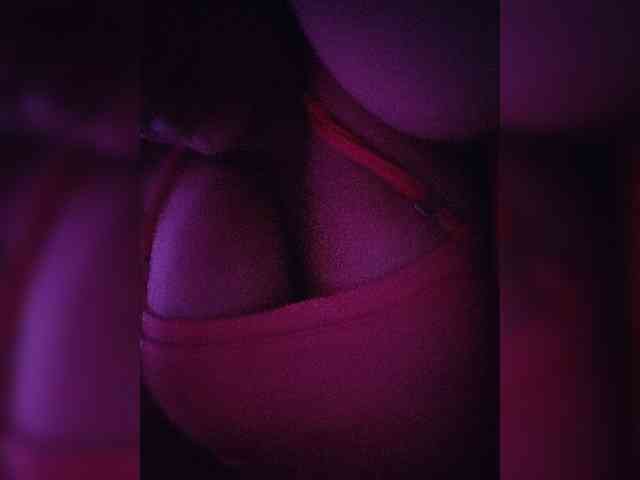 NinaBelluschi webcam