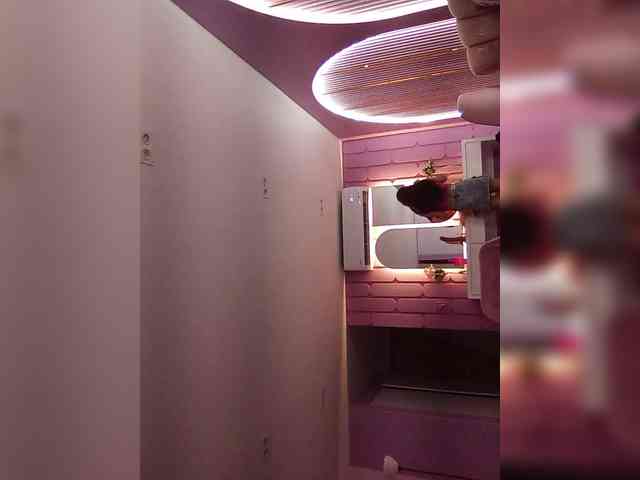 NinaBelluschi webcam