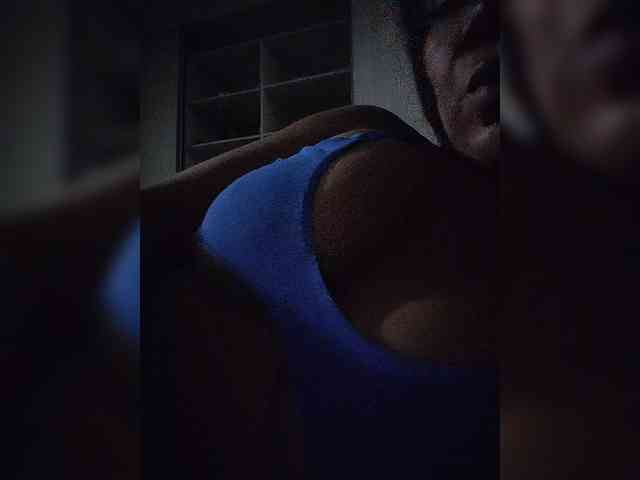 NinaBelluschi webcam
