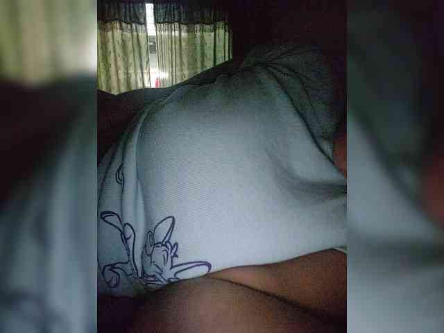 NinaBelluschi webcam