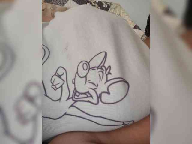 NinaBelluschi webcam