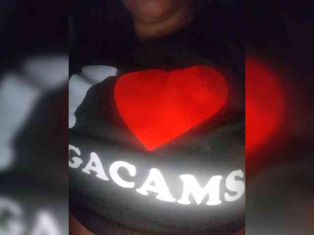 NinaBelluschi webcam