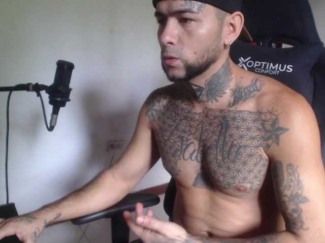 CRIXXO7 live cam preview