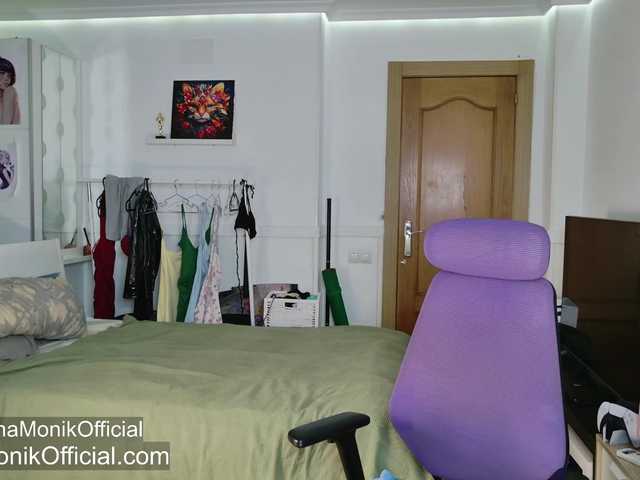 MonikAnna live cam on BongaCams