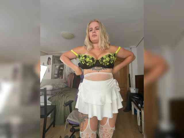 Anna_Monik webcam
