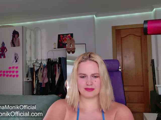 Anna_Monik webcam