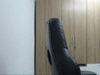 RoxanaMilf Porn Show