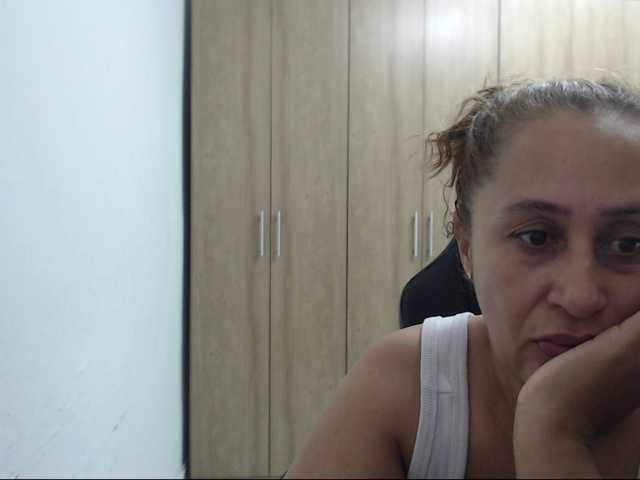 RoxanaMilf live cam on BongaCams