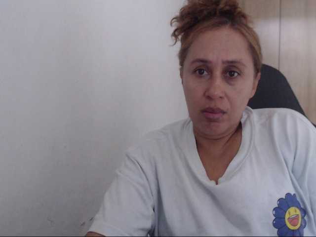 RoxanaMilf live cam on BongaCams