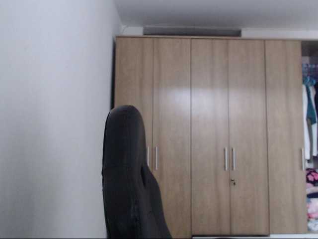 RoxanaMilf live cam on BongaCams