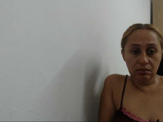 RoxanaMilf live cam on BongaCams