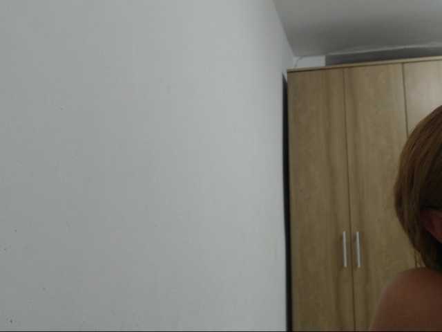 RoxanaMilf live cam on BongaCams