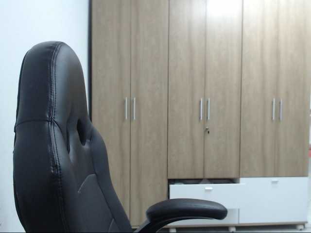 RoxanaMilf live cam on BongaCams