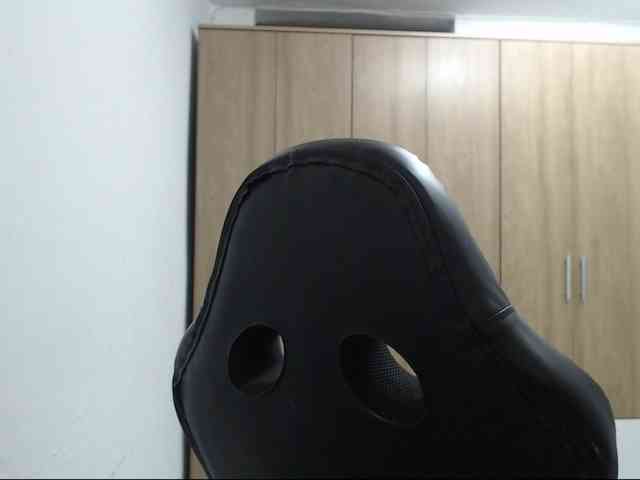 RoxanaMilf webcam