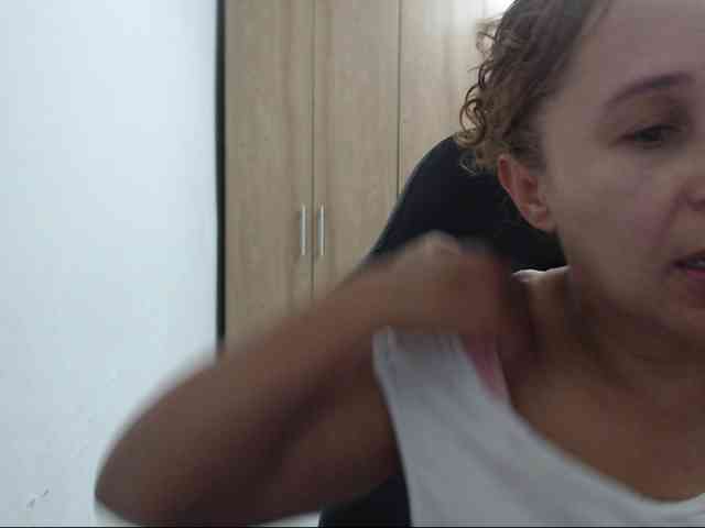 RoxanaMilf Live Webcam on BongaCams