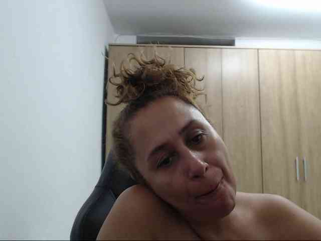 RoxanaMilf