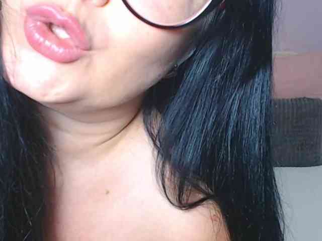 JustTouchMe webcam