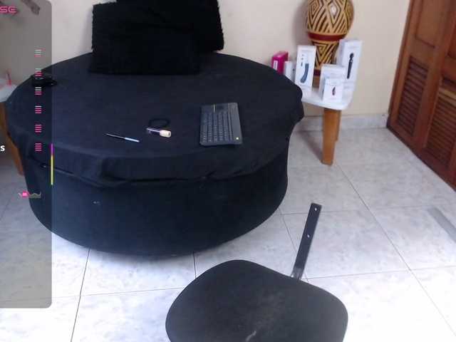 NicoleSantana live cam preview