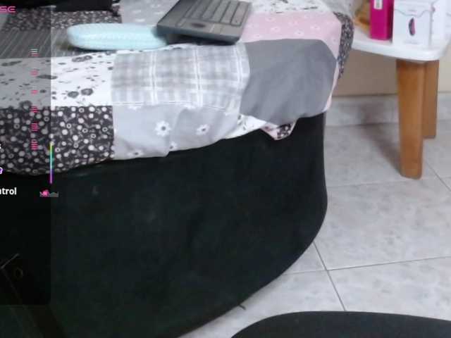 NicoleSantana live cam preview