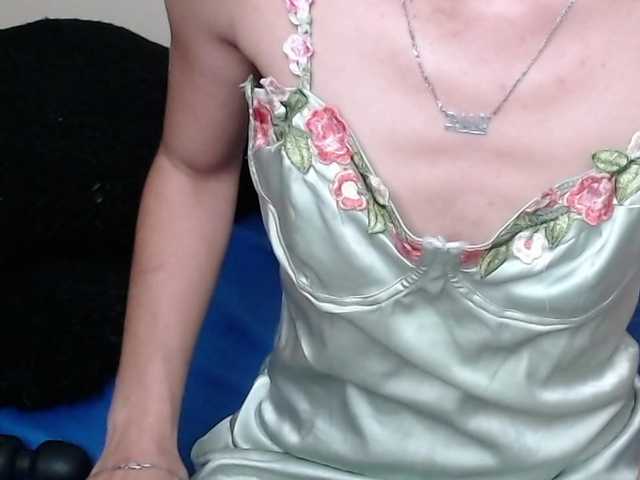 NicoleSantana live cam on BongaCams