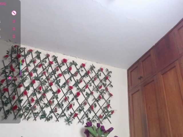 NicoleSantana live cam on BongaCams