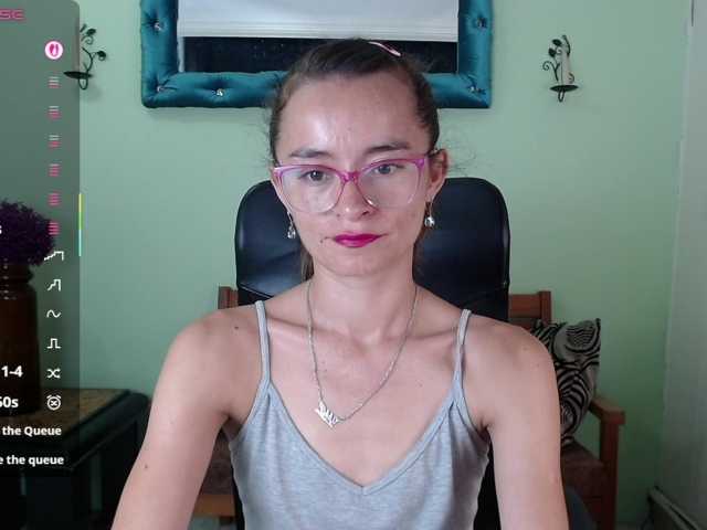 NicoleSantana, live now on BongaCams