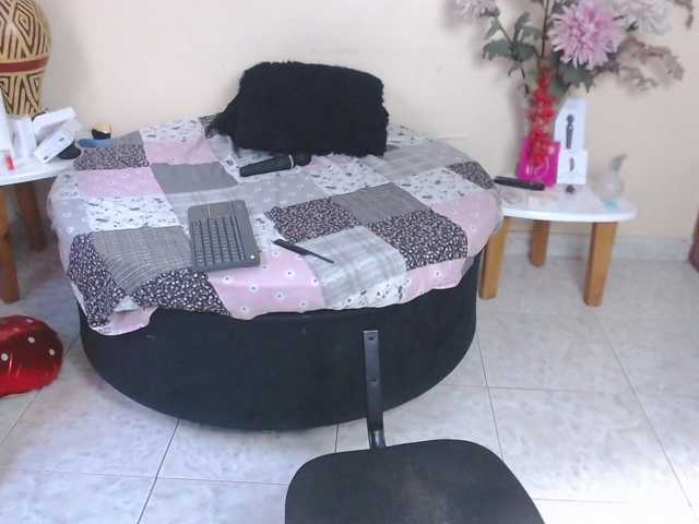 NicoleSantana live cam on BongaCams