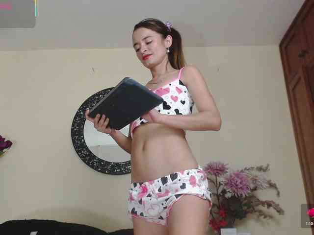 NicoleSantana Live Webcam on BongaCams