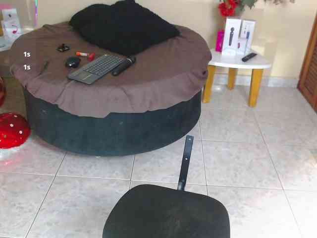 NicoleSantana webcam