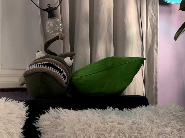 go to chat with Kira_Li_Lime