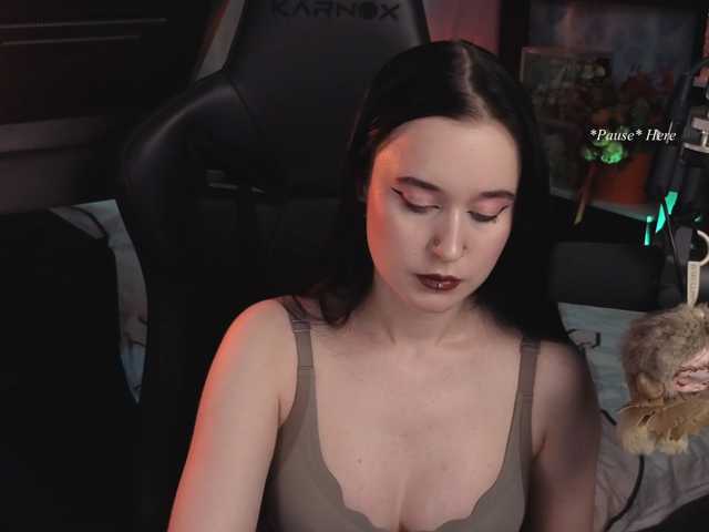 Kira_Li_Lime live cam preview