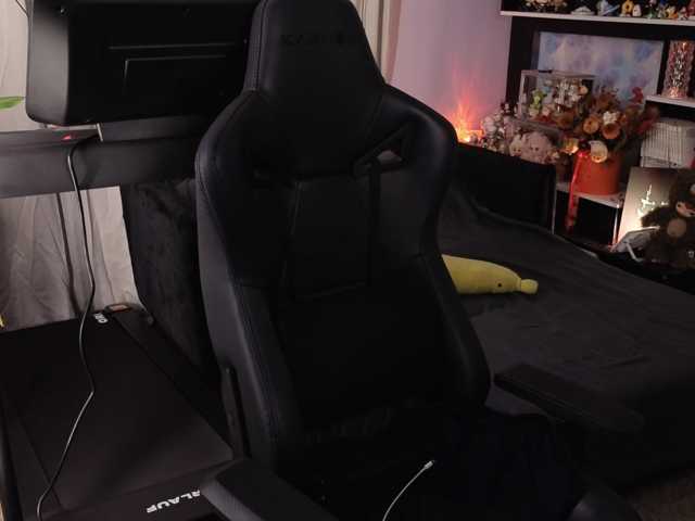 KiraLiLime live cam on BongaCams