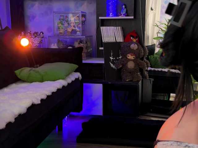 go to chat with Kira_Li_Lime