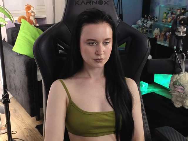 go to chat with Kira_Li_Lime
