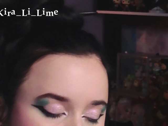 Kira Li Lime live cam