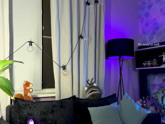 KiraLiLime live cam