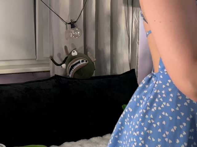 KiraLiLime's BongaCams show and profile