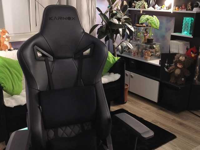 KiraLiLime's BongaCams profile