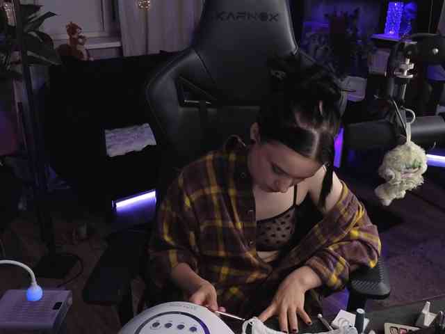 Kira_Li_Lime webcam