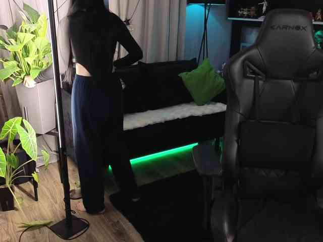 Kira_Li_Lime webcam