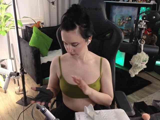 Kira_Li_Lime webcam