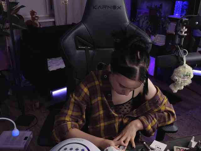 Kira_Li_Lime webcam