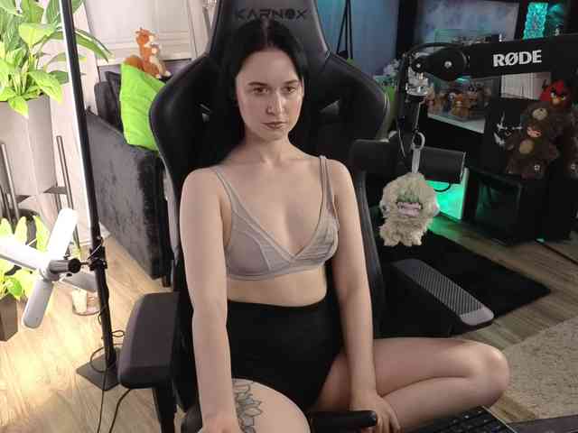 Kira_Li_Lime webcam