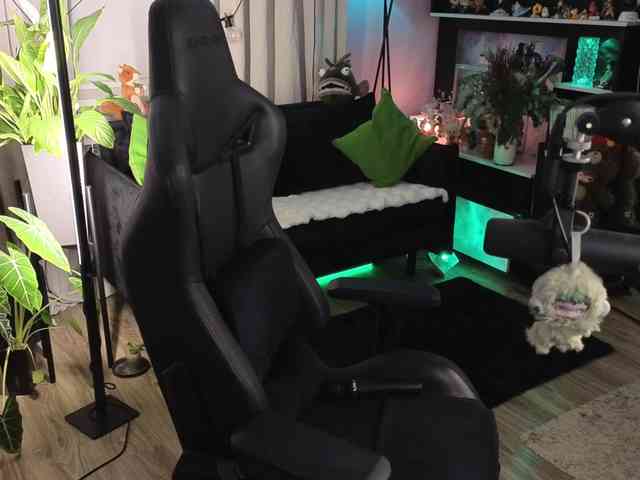 Kira_Li_Lime webcam