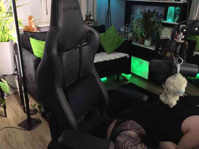 Kira_Li_Lime webcam