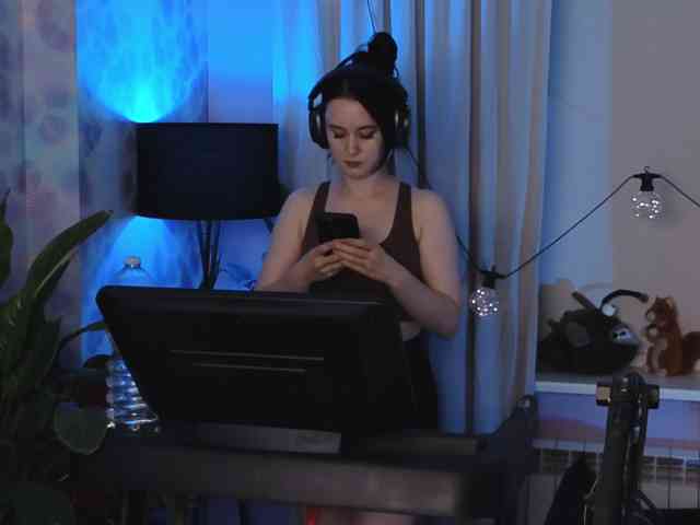 Kira_Li_Lime webcam