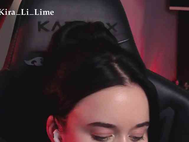Модель: Kira_Li_Lime